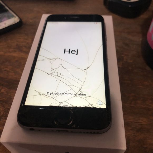 Apple iPhone 6 Space Gray 32G
